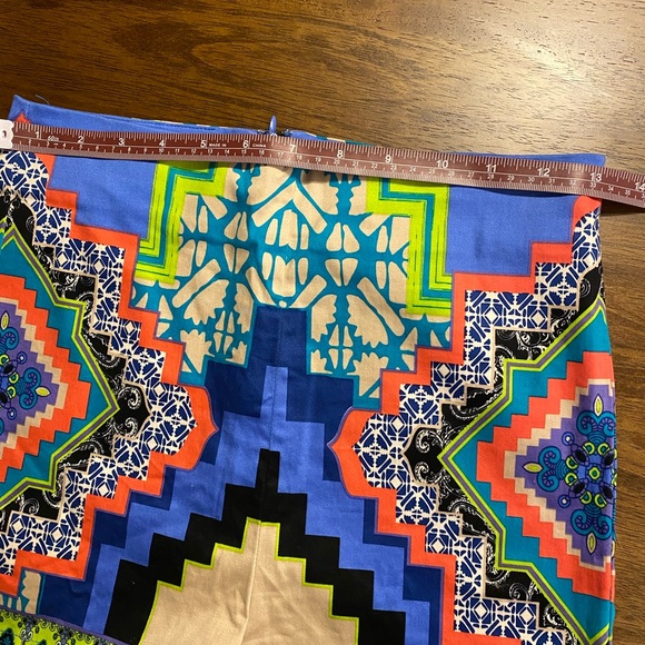 VESTIQUE shorts - Size M - Picture 8 of 9